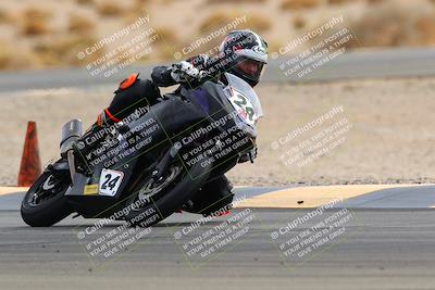 media/Feb-27-2022-CVMA (Sun) [[a3977b6969]]/Race 6 500 Supersport-350 Supersport (Holeshot)/